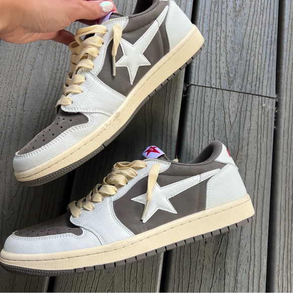 KCPA Men’s Sneakers - Picture 4 of 8